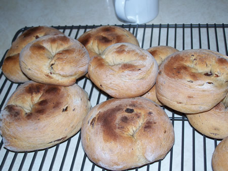 Cinnamon Raisin Bagels