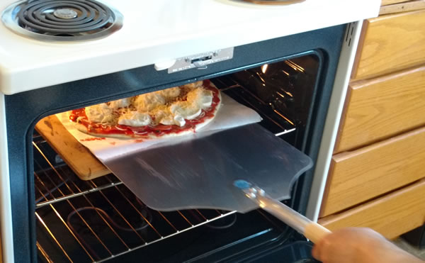 pizza peel